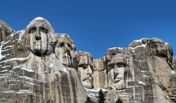 Outdoor News Hub 12 Mount Rushmore National Memorial • South Dakota